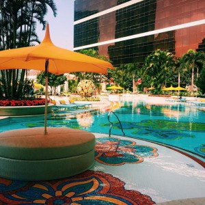 wynn.palace では、宿泊した人が利用出来るプールも⛱!!水着は持って行ってたんだけど、ちょっと肌寒かったからジムでトレーニング