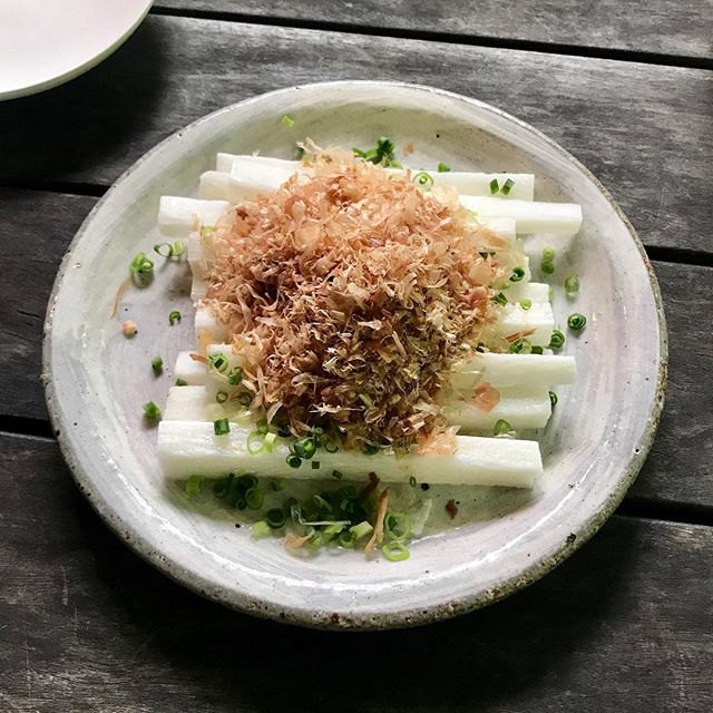 食べるまで大根か長芋かわからない楽しみがあるこのサラダが大好き#川上庵 #長芋と大根のサラダ